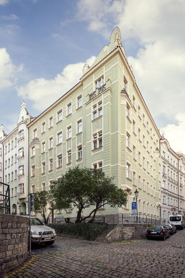 Allure Hotel & Residence Praag Buitenkant foto