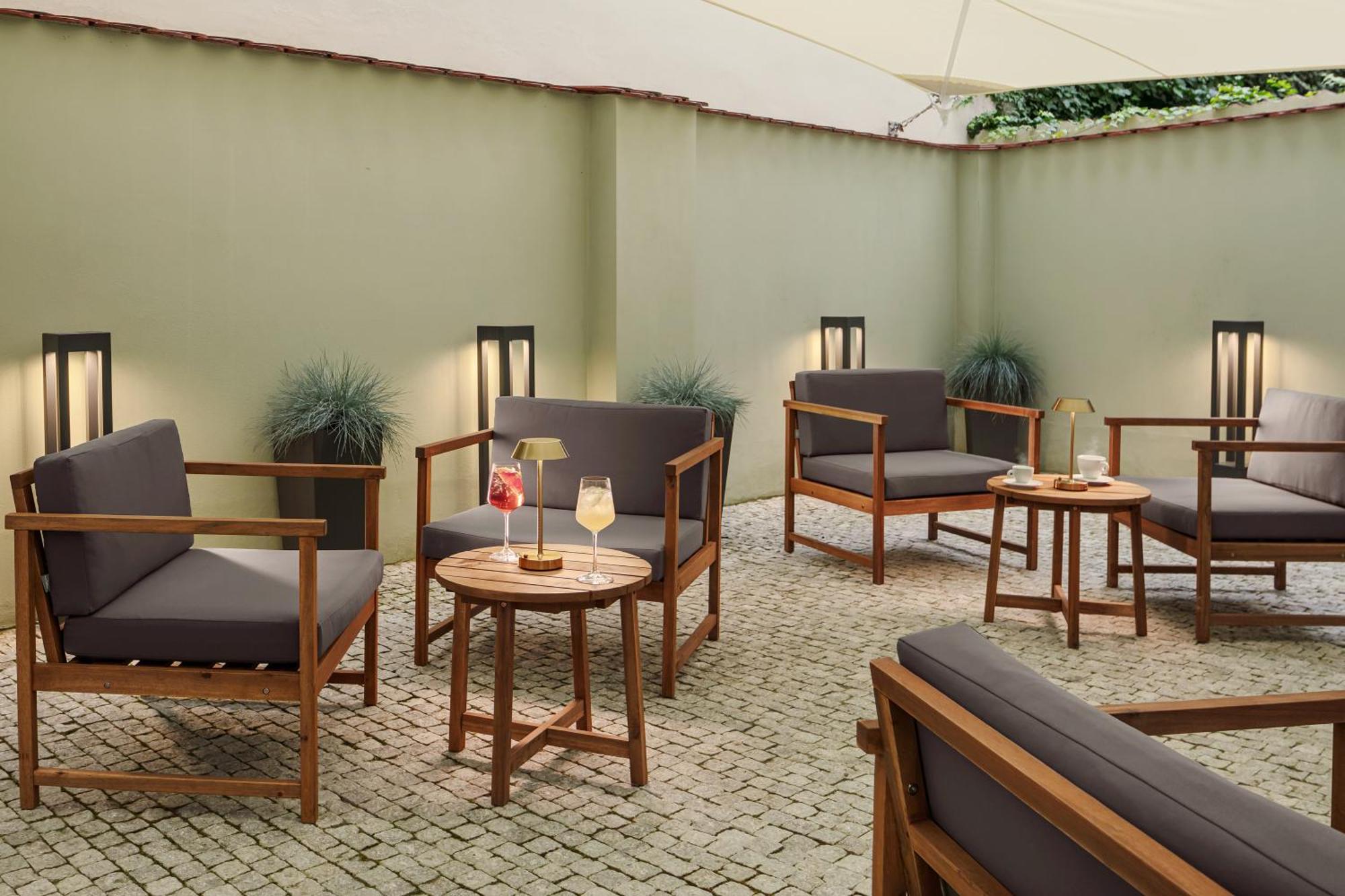 Allure Hotel & Residence Praag Buitenkant foto